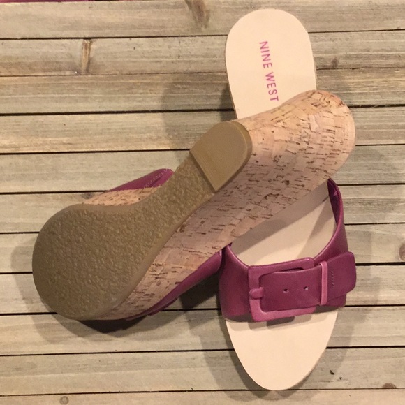 New Nine West Dark Purple Wedge Sandals Sz 10 - Picture 4 of 4